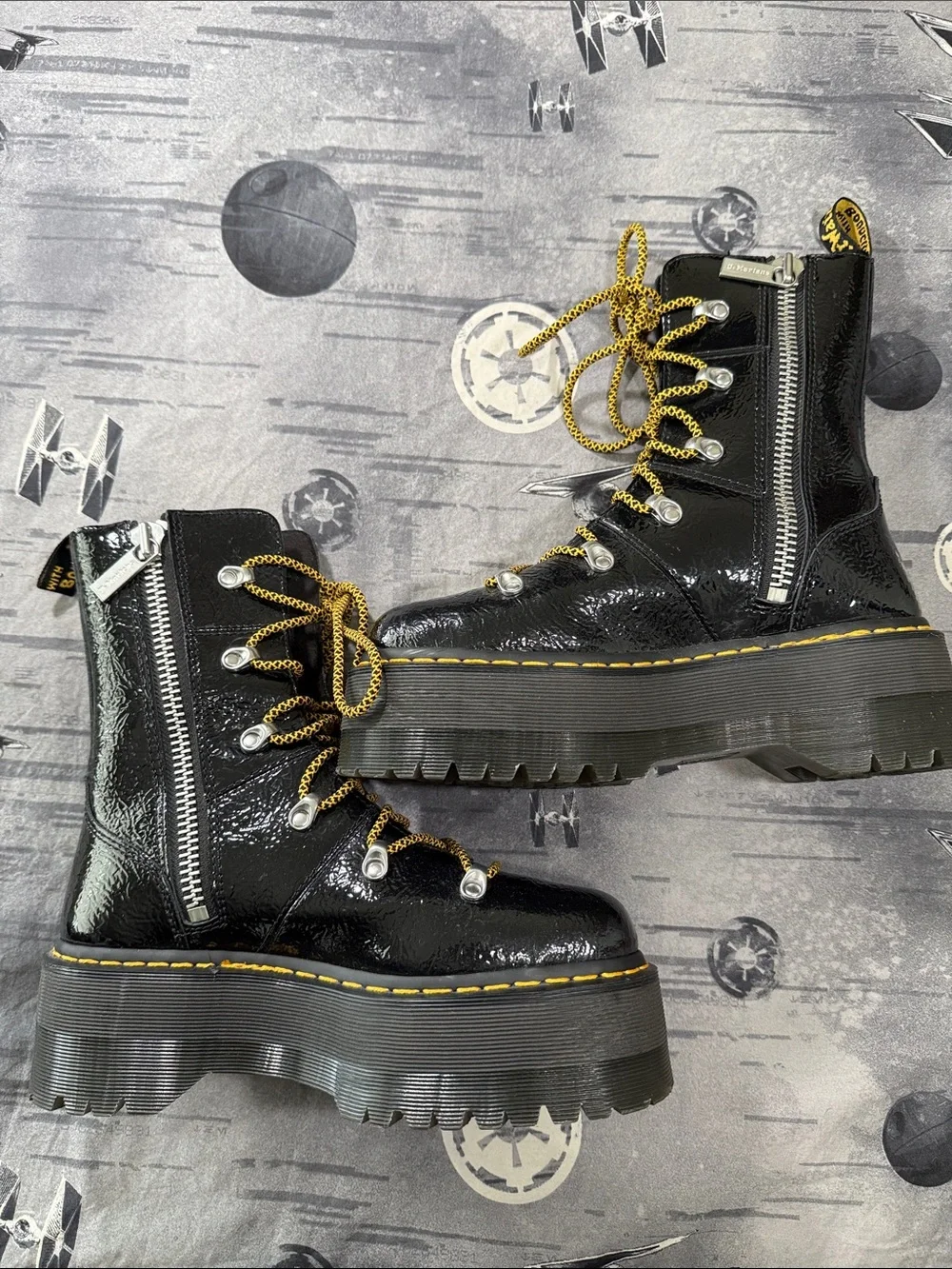 DR MARTENS GHILANA MAX PLATFORMS PATENT LEATHER SZ 8 UK 6